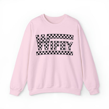 Checkered Wifey Unisex Heavy Blend™ Crewneck Sweatshirt